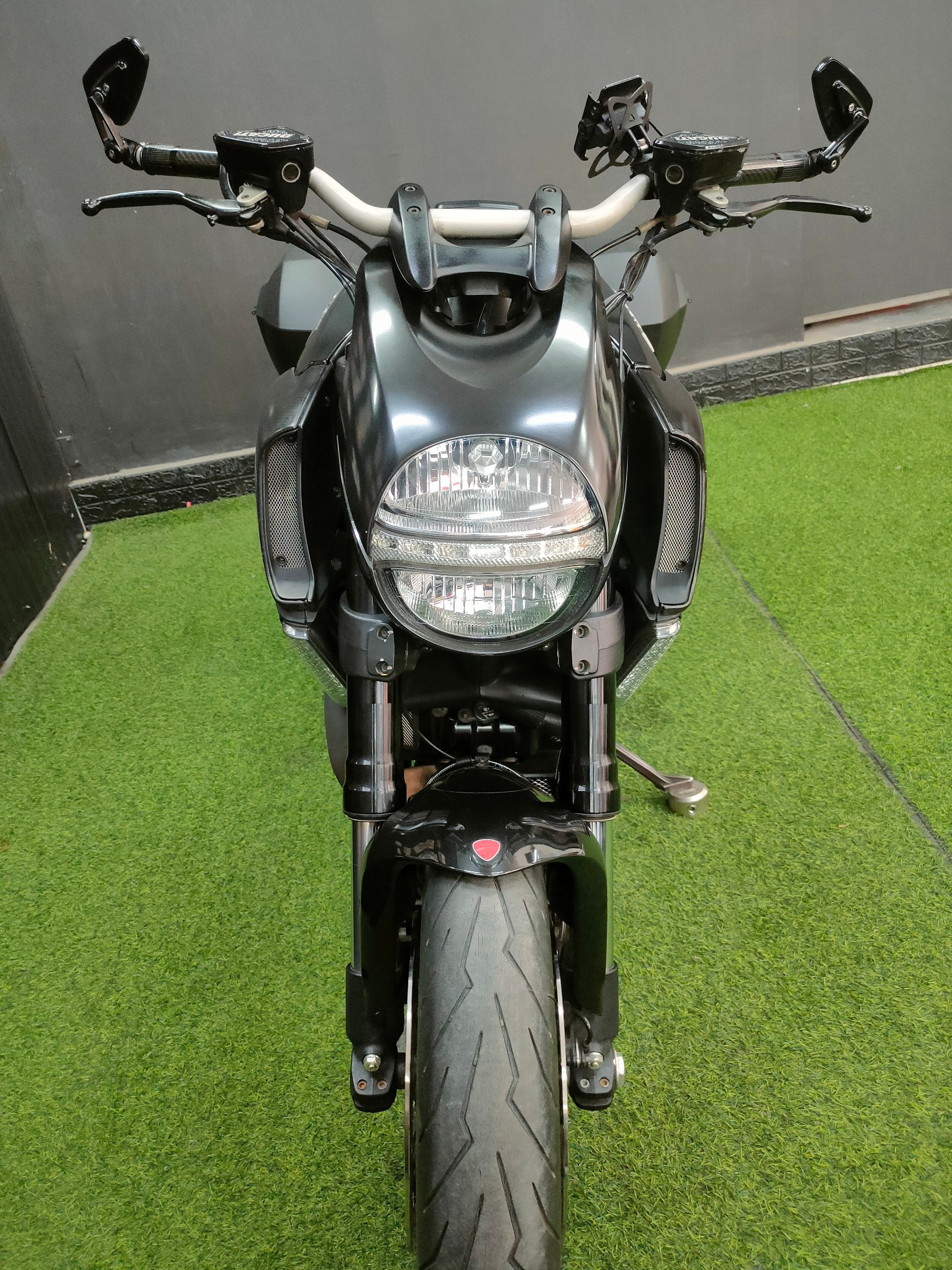 🤗 ที่สุดรถสาย Sport Cruiser....Ducati #Diavel1200 รถปี 2013 อดีตรถ"หลักล้าน"...ราคาอย่างโดนๆ