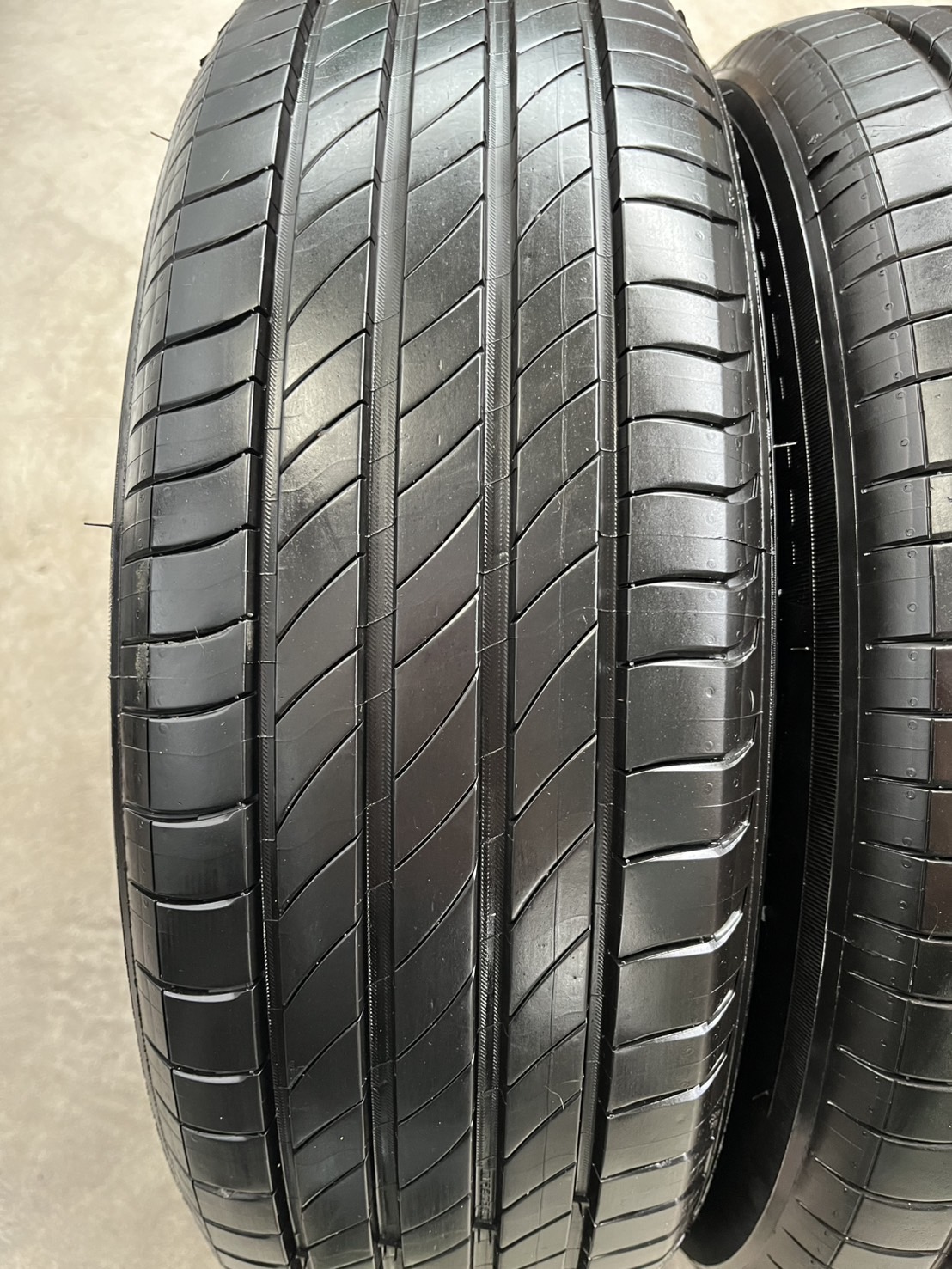 ✨ยาง✨205-65-16 Michelin♨️ปี 24♨️สภาพสวยมาก💖ใช้งานมาน้อยมาก