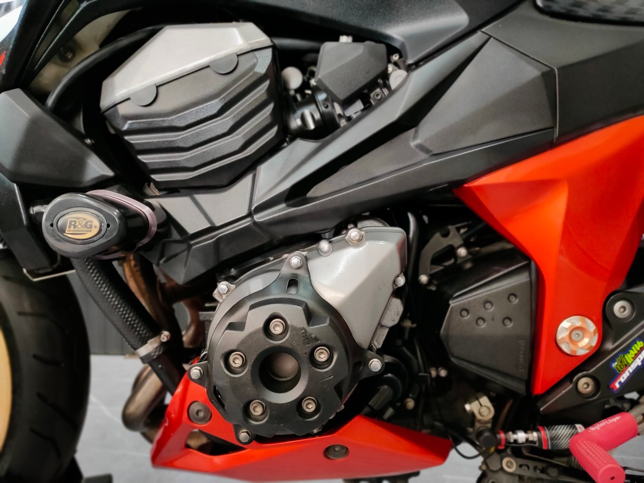 ทรงอย่างแร๊ดดด KAWASAKI Z800 ปลายปี 2013 แต่งครึ่งแสน‼️ ทรงดี ราคาโดน 😎 เซอร์วิสพร้อมใช้