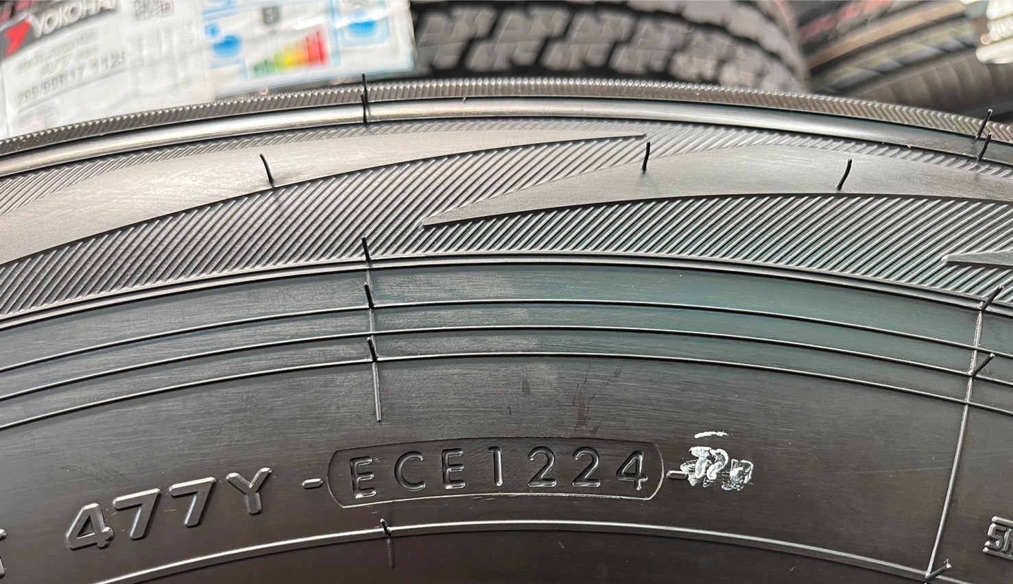 ✨ล้อแม็กป้ายแดง✨Toyota Revo รุ่นใหม่ล่าสุด ขอบ 17 พร้อมยางใหม่💯265-65-17 Yokohama♨ปี24♨