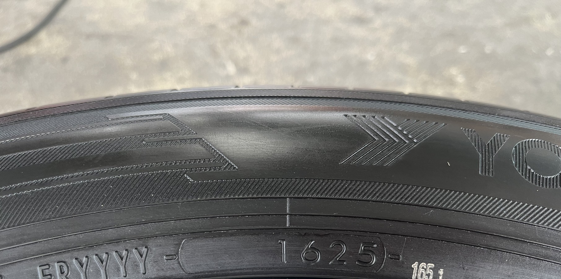 ✨ยางใหม่ป้ายแดง✨215-60-17 Yokohama💥ปี 25💥สวยกริ๊บ💖ถอดจากโชว์รูม💖