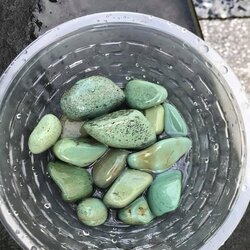 หินกรวดแม่น้ำสวยๆ Green Pebble
