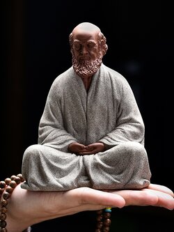 ตุ๊กตาดินเผานักบวชนิกายเซน รูปแบบสวยงาม แสดงถึงความสงบ