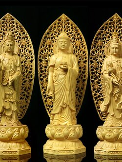 งานประติมากรรมไม้แกะสลักรูปพระพุทธเจ้า,พระโพธิสัตว์กวนอิม ชุด 3 องค์ จากมณฑลหูเป่ย์ ประเทศจีน