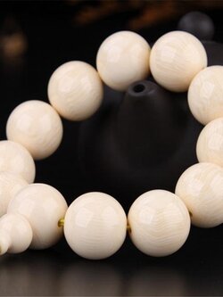 ข้อมือประคำมงคลผสมผงงาช้าง ขนาด 20 มิล /12 เม็ด ของแท้จากวัดโคจัง ทิเบต