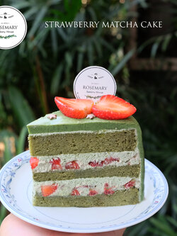 🍓 เค้กสตรอว์เบอร์รี่ชาเขียว (3 ชั้น) ราคาต่อชิ้น 🍓 Strawberry Matcha Cake