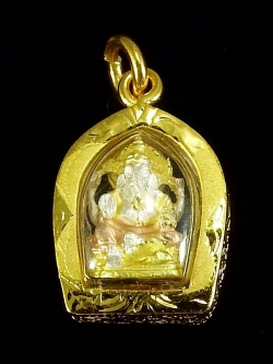 องค์พระพิฆเนศวร์ มหาเทพผู้ประทานความสำเร็จ เลี่ยมกรอบทอง 75%