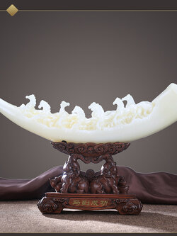 งาช้างเทียม(เรซิ่น) แกะลาย 8 ม้าศึกราชวงโจว ของแต่งบ้านปรับฮวงจุ้ย เสริมอำนาจบารมี ความสำเร็จ ธุรกิจเจริญรุ่งเรื่อง