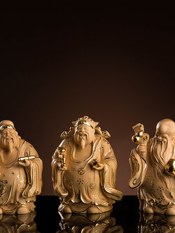 "ฮกลกซิว" เทพเจ้าแห่งความมั่งคั่ง ความสมบูรณ์ และความยั่งยืน งานไม้เนื้ออ่อนขนาดเล็กสูง 18 cm.