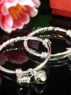 กำไลข้อเท้าเด็กชุปเงิน 925 น้ำหนัก 17.40 กรัม /ปรับขนาดได้ (ขายเป็นคู่)