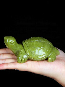 เต่าหยกเขียวเข้ม เครื่องประดับปรับฮวงจุ้ย ค้าขายดีมีกำไร เสริมความมั่งคั่งร่ำรวย