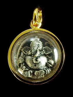 องค์พระพิฆเนศวร์ มหาเทพผู้ประทานความสำเร็จ เลี่ยมกรอบทอง 75%