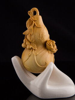 น้ำเต้าเรียกทรัพย์ เสริมทรัพย์การเงินดี แกะจากไม้เนื้ออ่อนในมณฑลหูเป่ย์ ประเทศจีน