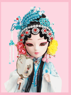 ตุ๊กตานักแสดงงิ้วปักกิ่งในชุดผ้าไหม งานศิลปะจีน ของฝากจากมณฑลเจียงซู