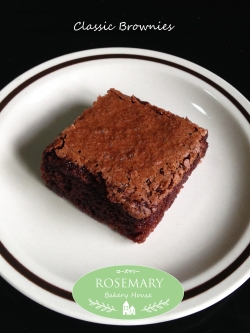 บราวนี่ส์คลาสิค Classic Brownies (ขนาด 6 x 6 cm.)