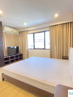 ประสานมิตรเพลส ห้อง 5B ชั้น 5 โซน B ขนาด 150 ตรม. ทิศเหนือ