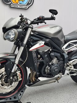 วัยรุ่นอังกฤษว่างายยย‼️ TRIUMPH Street Triple 765 RS จดปี 2019 โมเดล 17 รถสวย อ๊อฟชั่นครบ‼️