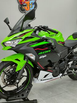 สายเขียววัยรุ่นชอบ KAWASAKI NINJA 400 KRT ปลายปี 2021 สวยใส‼️