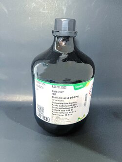 MERCK™ Sulfuric acid 95-97% (2.5ลิตร/ขวด)