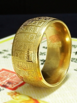 แหวนมงคลทรงโอ่งสลักบทสวดอักษรจีน ผ่านพิธีจากวัดวัดโจคัง วัดที่ศักดิ์สิทธิ์ที่สุดในทิเบต