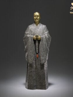 ตุ๊กตานักบวชนิกายเซน รูปแบบสวยงาม แสดงถึงความสงบ งานทองเหลืองคุณภาพสูง