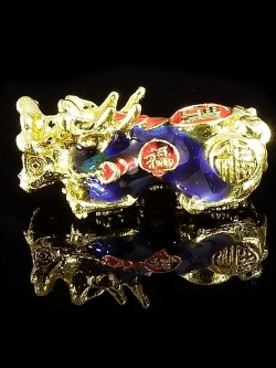 ปี่เซี๊ยะ 5 ธาตุ,หลังอักษรมงคล ตัวปี่เซี๊ยะเปลี่ยนสีตามอุณหภูมิ