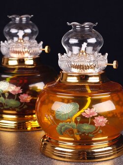 โคมไฟตะเกียงน้ำมันบูชาเทพ,บูชาพระ โถแก้วเนื้อดีลงลายดอกบัวมงคลจีน