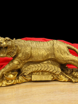 #ปีขาล รูปหล่อทองเหลือสัตว์มงคล,แก้ปีชง ตามปีนักษัตร