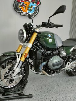 รถยังไม่ได้จดทะเบียน❓️❓️ BMW R12 NINE T . . . ใหม่กว่านี้ต้องโชว์รูมเท่านั้น ‼️