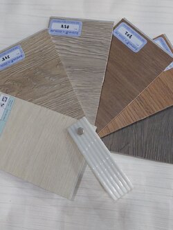 กระเบื้องยาง รุ่นคลิ๊กล็อก เนื้อหิน 4/0.3 มิล