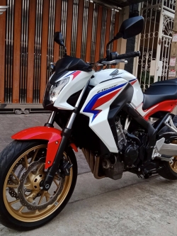 รถบ้านแท้ไม่ประมูล สายจอดจ้า 2พันโลแท้ เครื่องดีและเดิมจัด