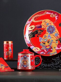 ชุด Tiger Lucky 2022 จาน,ถ้วยชา,กระปุกใส่ใบชา,ซองอังเปา