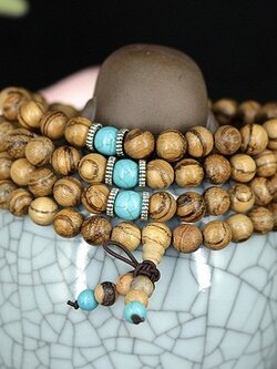 ประคำสวมคอไม้มงคล,ไม้กฤษณาเวียดนาม ขนาด 8 มิล /108 เม็ด ของแท้จากทิเบต