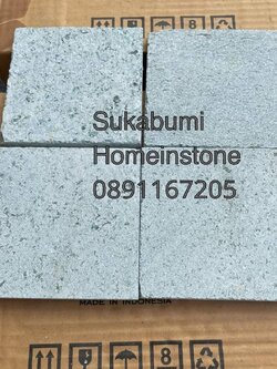 หินปูสระว่ายน้ำ Green Sukabumi