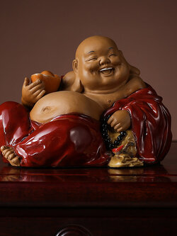 พระสังกัจจายน์เนื้อดินเผา,เซรามิกสไตล์จีน อรหันต์แห่งความอุดมสมบูรณ์