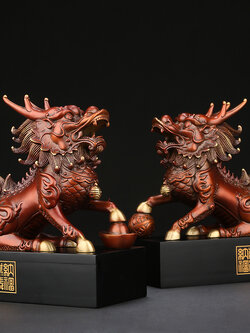 กิเรนคู่เนื้อทองเหลืองลงสีทองแดง เสริมดวงการงานการเงินป้องกันสิ่งชั่วร้าย