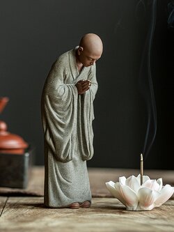 ตุ๊กตาดินเผานักบวชนิกายเซน รูปแบบสวยงามสไตล์จีน ความสูง 15.2 cm.