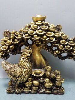 แม่ไก่และต้นไม้ทองมหาสมบัติสัตว์มงคลเสริมทรัพย์สินเงินทอง,ความมั่งคั่งร่ำรวย