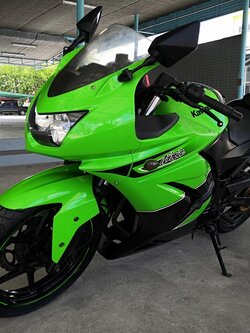 NINJA-250 รถบ้านแท้มือเดียว เครื่องดี สีเดิมทั้งคัน มีแต่งบ้างเล็กน้อย เท่ห์เร้าใจ