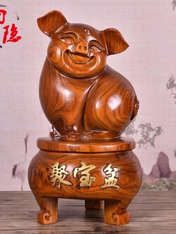 หมูยิ้ม สัญลักษณ์แห่งความอุดมสมบูรณ์ จากมณฑลหูเป่ย์ ประเทศจีน