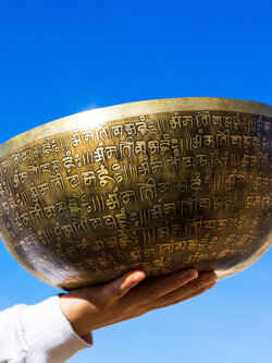 Tibetan Singing Bowl ขันทิเบต(ทองเหลือง) งานทำมือโดยช่างฝีมือชาวเนปาล