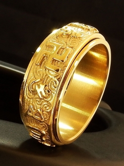 แหวนมงคลสลักบทสวดอักษรจีน ผ่านพิธีจากวัดวัดโจคัง วัดที่ศักดิ์สิทธิ์ที่สุดในทิเบต