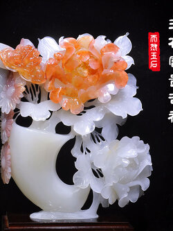 โบตั๋นหยกแท้ แจกันดอกโบตั๋นแกะจากหยกธรรมชาติแท้ โดยช่างฝีมือชาวจีน