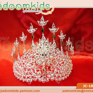 มงกุฎดอกบัวใหญ่สีเงิน