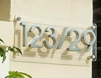 ป ายบ านเลขท แนวโมเด ร น ต วเลขสแตนเลสยกขอบวางบนแผ นอะคร ล คใส 123 29 ร านรวมป าย artisan d d design thailand บร การป ายครบวงจร ท วประเทศไทยและส งออกต างประเทศ inspired by lnwshop com
